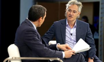 Alex Karp reveals two key indicators of success in the age of AI