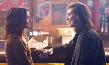 Grey’s Anatomy co-stars Caterina Scorsone and E.R. Fightmaster fuel romance rumors