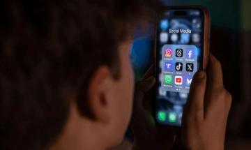 UK trials social media bans, digital curfews for teenagers