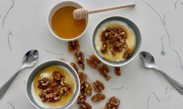 Explore liver friendly benefits of walnuts and apples in breakfast routines