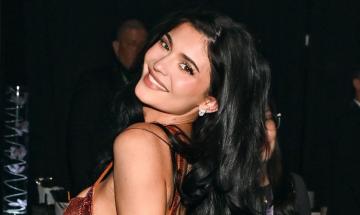 Kylie Jenner flaunts stunning figure in beach snaps post steamy makeup shoot