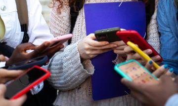 Nearly 5 million Australian teen accounts deactivated in first month