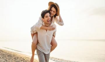 Expert explains why 'buddymoon' travel trend gains popularity among modern newlyweds