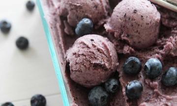 How to prepare nutrient dense blueberry ice cream using raw dairy products