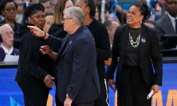 Mom attacks coach during 8-and-under softball game handshake: Police report