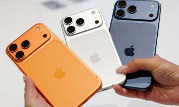 Apple leads smartphone market as global shipments decline