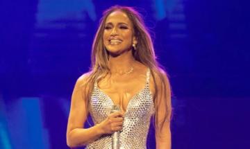 Jennifer Lopez stuns with surprise Coachella debut during David Guetta set