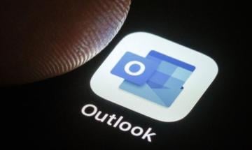 Microsoft confirms final shutdown date for Outlook Lite on Android