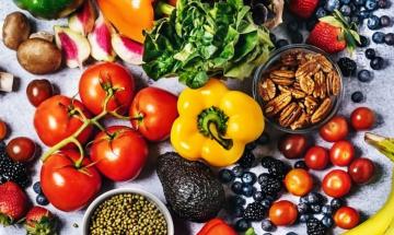 How light cooking improves safety and digestion of common garden vegetables