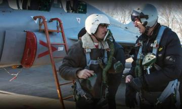 Ex-marine pilot faces legal challenge over alleged training of Chinese aviators