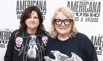 Indigo Girls star Emily Saliers details vocal struggles after medical diagnosis