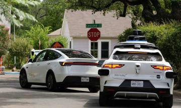 Tesla expands robotaxi service to Dallas and Houston