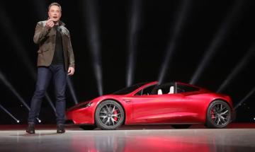 Elon Musk delays Tesla Roadster launch date again