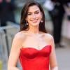 Anne Hathaway’s fan interaction goes viral during ‘Devil Wears Prada 2’ promotions