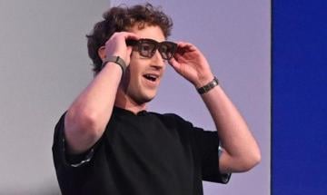 Meta's AI model impresses early on, investors seek Zuckerberg's strategy