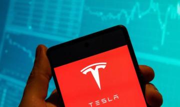 Tesla earned $500m last year selling to xAI and SpaceX