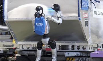 Japan Airlines tests humanoid robots to combat labour shortages