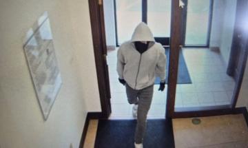 Two bank employees killed in Berea robbery as police apprehend suspect