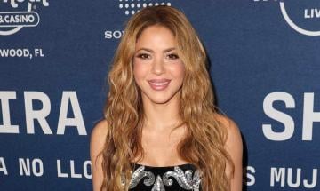 Shakira delights 2 million at free Copacabana Beach concert