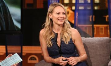 Jewel recalls homelessness and life-threatening illness in early struggles