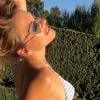 Iconic star Elizabeth Hurley reveals number one tip for perfect beach photos