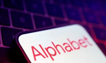 Alphabet's 160% yearly surge highlights value of dominating AI technologies