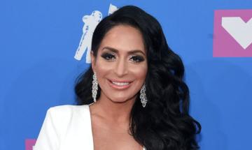 Angelina Pivarnick reveals her pregnancy during final season of 'Jersey Shore Family Reunion'