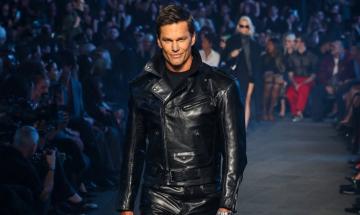 Tom Brady goes viral for stiff runway walk at Gucci Resort 2027 show