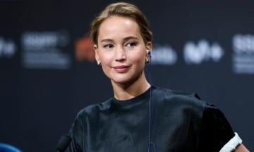 Jennifer Lawrence revives track pants trend with effortless street style