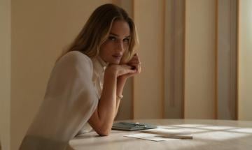Rosie Huntington-Whiteley visits Pyramids of Giza on bucket-list trip with Jason Statham