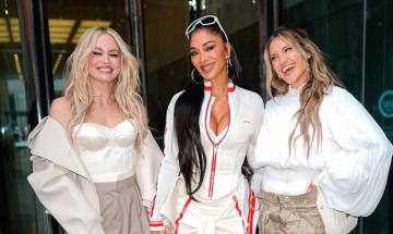 Pussycat Dolls return to AMAs stage with medley marking 20 years since first appearance