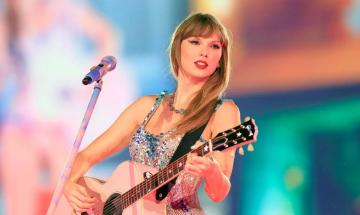Taylor Swift melts hearts with surprise gift for young fan
