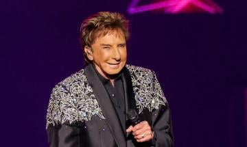 Barry Manilow fears his famous singing voice will never fully return after cancer recovery