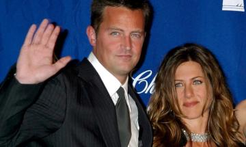 Jennifer Aniston's handwritten note to Matthew Perry pulled from Dallas auction