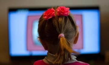 Cutting screen time: How kids change when devices are put away