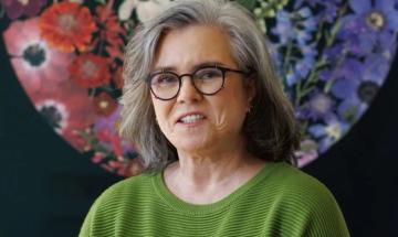 Comedian Rosie O’Donnell defends her expensive secret facelift at the Tony Awards