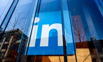 LinkedIn builds in-house marketing team to attract more business advertisers