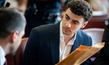Luigi Mangione drops psychiatric defence ahead of New York murder trial