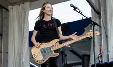 Este Haim gets candid about managing type 1 diabetes while living life in the spotlight