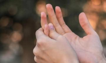 Neurologists say finger dexterity exercises may help brain health amid dementia concerns