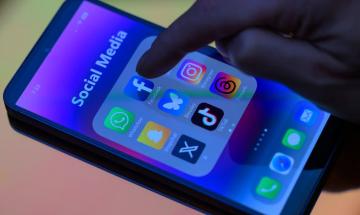 EU weighs sweeping restrictions on children's social media access