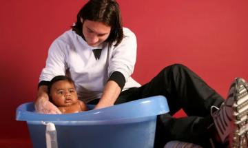 Lionel Messi explains viral baby photo with Lamine Yamal