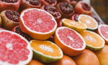 Pomegranate vs grapefruit: Which superfruit is better for your health?