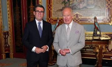 Buckingham Palace addresses new Prime Minister as Andrew Burnham
