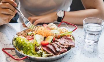 Study suggests shorter eating window could benefit brain function in later life