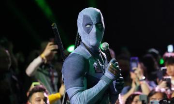 Ryan Reynolds makes undercover appearance at San Diego's Comic-Con