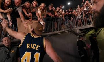Morgan Wallen suffers ankle injury during Michigan concert tour
