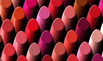 Why lipstick fades fast: expert explains common errors